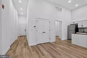 1415 Locust St, Philadelphia, PA 19102 - Photo 4