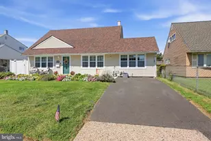 2808 Norcom Rd, Philadelphia, PA 19154 - Photo 2