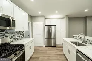 4728 Rosehill, Philadelphia, PA 19120 - Photo 8