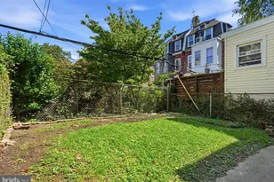 825 S 49th St, Philadelphia, PA 19143 - Photo 38