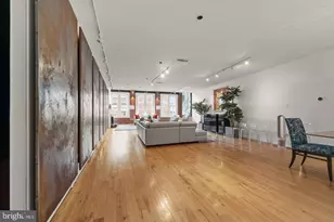 33 N 3rd St, Philadelphia, PA 19106 - Photo 2