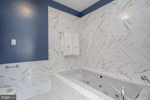 33 N 3rd St, Philadelphia, PA 19106 - Photo 30