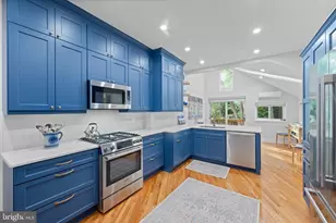 223 E Gowen Ave, Philadelphia, PA 19119 - Photo 30