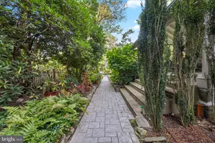 223 E Gowen Ave, Philadelphia, PA 19119 - Photo 6