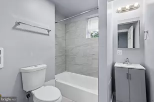 3919 Arcadia St, Philadelphia, PA 19124 - Photo 10