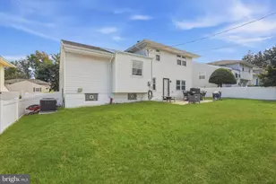 9703 Jeanes St, Philadelphia, PA 19115 - Photo 34