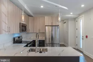 920 N 15th St, Philadelphia, PA 19130 - Photo 8