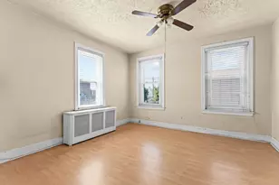 2053 S Cleveland St, Philadelphia, PA 19145 - Photo 16