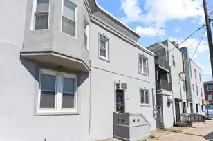 2053 S Cleveland St, Philadelphia, PA 19145 - Photo 4