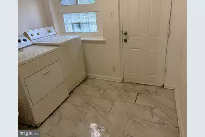 7058 Saybrook Avenue, Philadelphia, PA 19142 - Photo 16