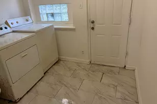 7058 Saybrook Ave, Philadelphia, PA 19142 - Photo 16