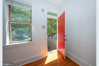872 Lecount, Philadelphia, PA 19130 - Photo 4
