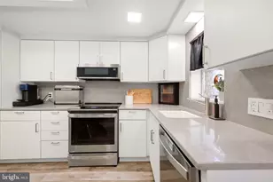 2444 S Percy St, Philadelphia, PA 19148 - Photo 14