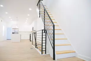 2555 N 33rd St, Philadelphia, PA 19132 - Photo 4