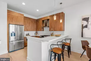 250 Poplar St, Philadelphia, PA 19123 - Photo 2