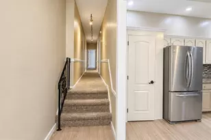 871 N 5th St, Philadelphia, PA 19123 - Photo 6