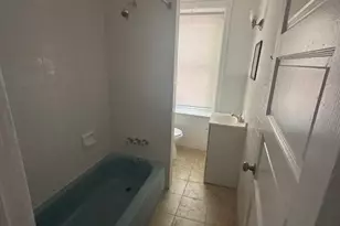 1319 Wakeling St, Philadelphia, PA 19124 - Photo 12