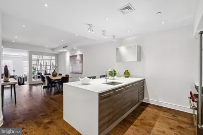 233 Chestnut Street #4, Philadelphia, PA 19106 - Photo 8