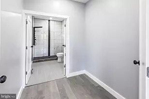 1346 N Myrtlewood St, Philadelphia, PA 19121 - Photo 18