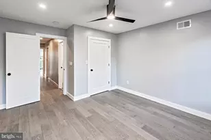 1346 N Myrtlewood St, Philadelphia, PA 19121 - Photo 12
