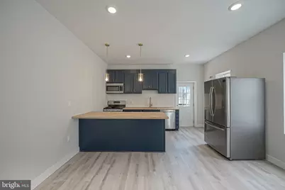 1653 S Lawrence Street, Philadelphia, PA 19148 - Photo 2