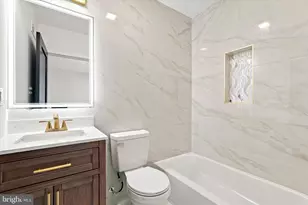 1235 S 26th St, Philadelphia, PA 19146 - Photo 12