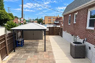 2301 Afton St, Philadelphia, PA 19152 - Photo 14