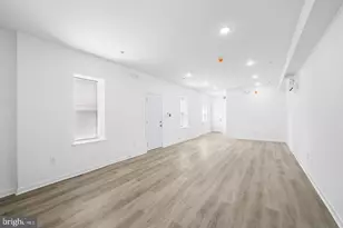 700 N 42nd St, Philadelphia, PA 19104 - Photo 12