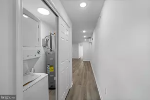 700 N 42nd St, Philadelphia, PA 19104 - Photo 32