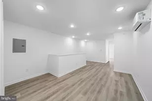 700 N 42nd St, Philadelphia, PA 19104 - Photo 30