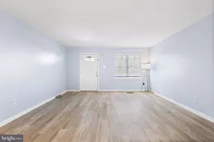 250 Lauriston St, Philadelphia, PA 19128 - Photo 8