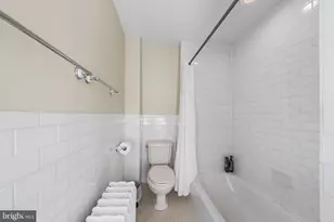 35 E Gravers Ln, Philadelphia, PA 19118 - Photo 28