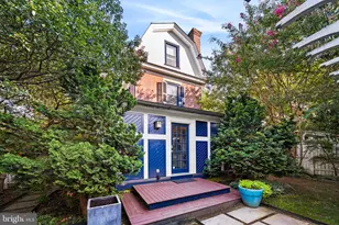 35 E Gravers Ln, Philadelphia, PA 19118 - Photo 16