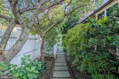 35 E Gravers Lane, Philadelphia, PA 19118 - Photo 30
