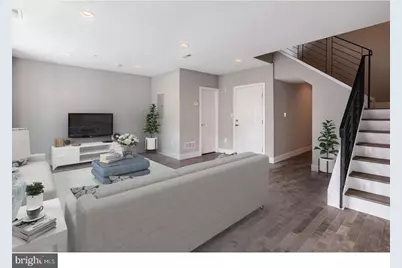 910 N 16th Street #C, Philadelphia, PA 19130 - Photo 2