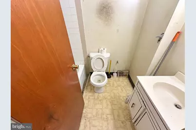 1812 S 5th Street, Philadelphia, PA 19148 - Photo 6
