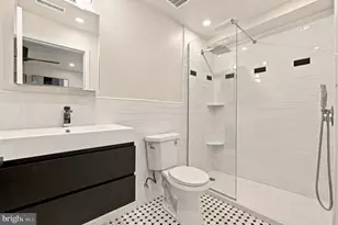 1300 S 6th St, Philadelphia, PA 19147 - Photo 24