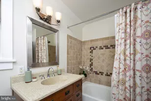 39 W Gravers Ln, Philadelphia, PA 19118 - Photo 12