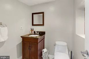 1104 E Dunton St, Philadelphia, PA 19123 - Photo 10