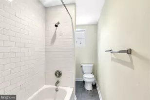 2033 E Letterly St, Philadelphia, PA 19125 - Photo 18