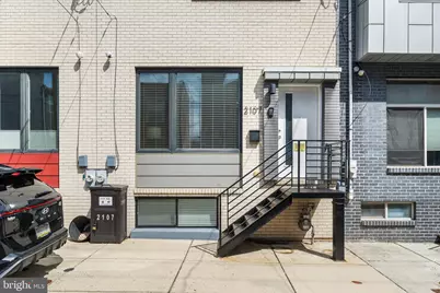 2107 E Arizona Street, Philadelphia, PA 19125 - Photo 2