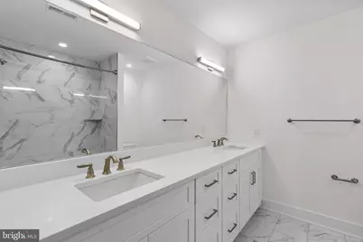 2144 Lombard, Philadelphia, PA 19146 - Photo 14