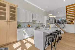 2425 Hartranft St, Philadelphia, PA 19145 - Photo 2
