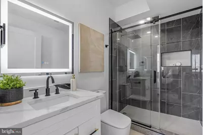 2425 Hartranft Street, Philadelphia, PA 19145 - Photo 10