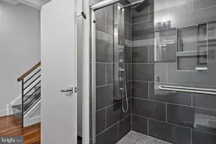 748 S Dorrance St, Philadelphia, PA 19146 - Photo 26