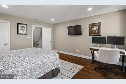 748 S Dorrance Street, Philadelphia, PA 19146 - Photo 24