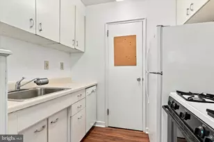2601 Pennsylvania Ave, Philadelphia, PA 19130 - Photo 10