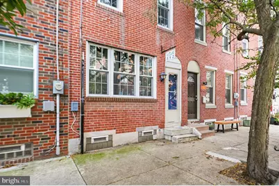 842 Almond Street, Philadelphia, PA 19125 - Photo 2