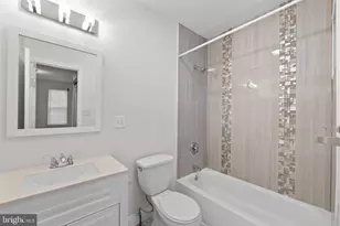1323 S 30th St, Philadelphia, PA 19146 - Photo 16