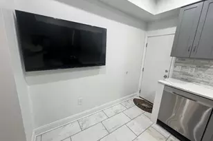 1645 S Marston St, Philadelphia, PA 19145 - Photo 10